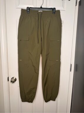 Mode of One Men's Cargo Jogger Pants Medium Deep Olive Green Utility NWT